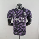 Camisa Real Madrid Clássico 22/23 Jogador Adidas Masculina - Preta e Roxa